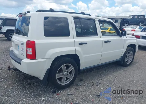2008 Jeep Patriot Sport из США, поврежденный, VIN 1J8FF28W58D528448